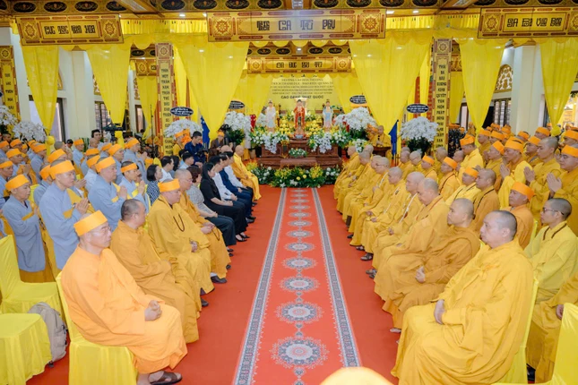 Quang cảnh lễ truy niệm