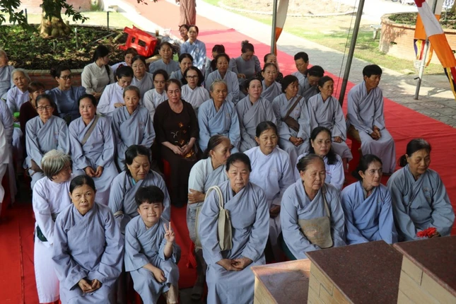 Phật tử tham dự