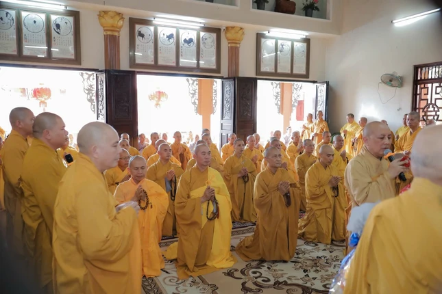 Nhất tâm cầu nguyện