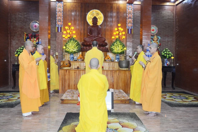 Khóa lễ cầu nguyện