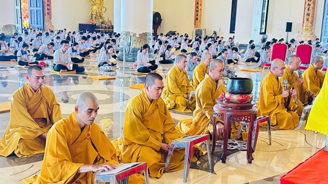 Khóa lễ tụng kinh