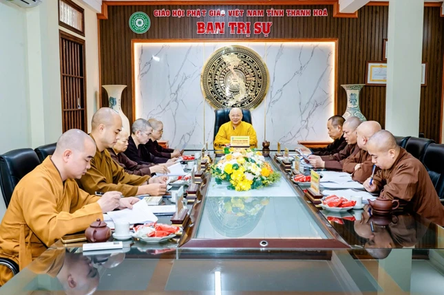 Quang cảnh phiên họp