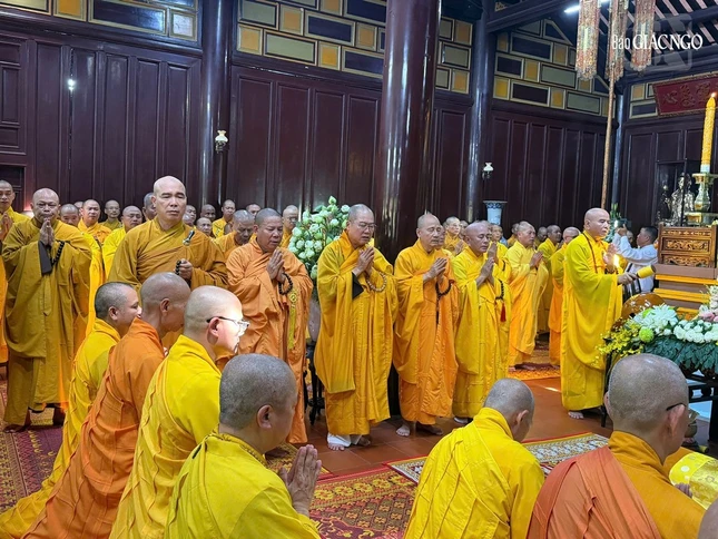Nhất tâm cầu nguyện