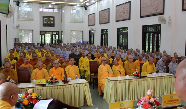 Chư Tăng Ni, Phật tử tham dự