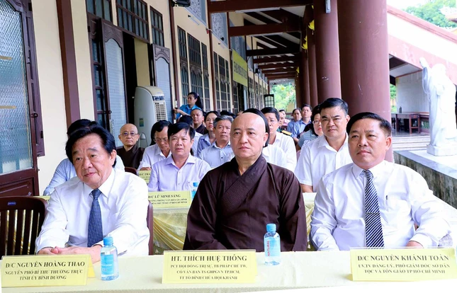 Chư tôn đức, đại biểu tham dự