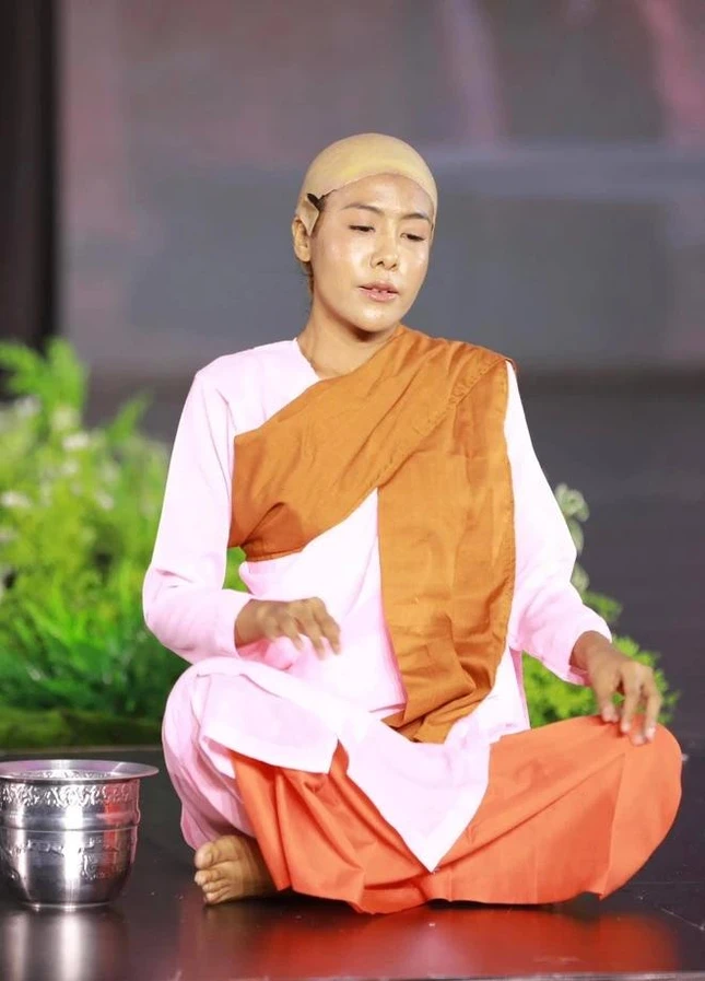 Ei Mon Lwin hóa trang thành nữ tu xuất hiện trên sân khấu tại cuộc thi Miss Grand Myanmar 2026 gây ra sự bức xúc, phẫn nộ trong công chúng