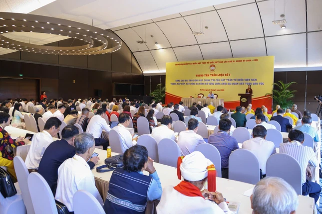 Đại hội đại biểu toàn quốc MTTQVN lần thứ XI, nhiệm kỳ 2026-2031 diễn ra từ ngày 11 đến 13-5-2026 tại Trung tâm Hội nghị Quốc gia với chủ đề: “Đoàn kết - Dân chủ - Đổi mới - Sáng tạo - Phát triển”