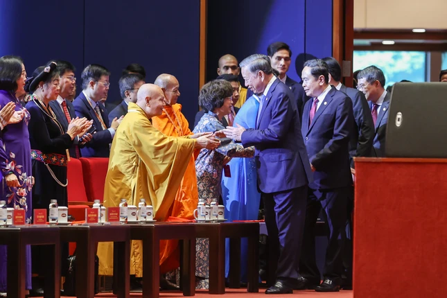 Tổng Bí thư, Chủ tịch nước Tô Lâm và các đại biểu dự phiên khai mạc Đại hội đại biểu MTTQVN lần thứ XI