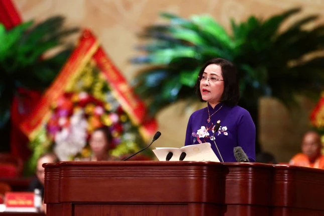Ủy viên Trung ương Đảng, Phó Chủ tịch Quốc hội Nguyễn Thị Thanh phát biểu