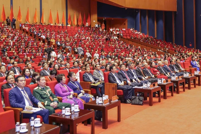 Đại biểu tham dự phiên bế mạc - Ảnh: MTTQVN