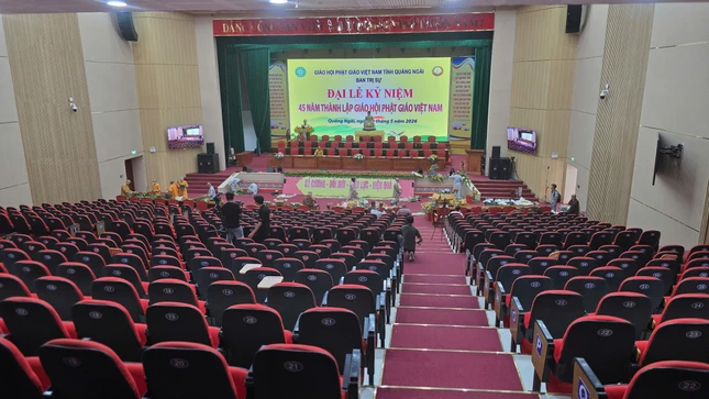 Chiều mai, 19-5, vào lúc 14 giờ, tại hội trường Trung tâm hội nghị và triển lãm tỉnh sẽ diễn ra phiên làm việc đầu tiên Đại hội đại biểu Phật giáo tỉnh Quảng Ngãi lần thứ I, nhiệm kỳ 2026-2031