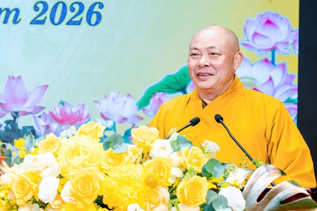 Thượng tọa Thích Tâm Định phát biểu tri ân Thượng tọa Thích Tâm Định phát biểu tri ân