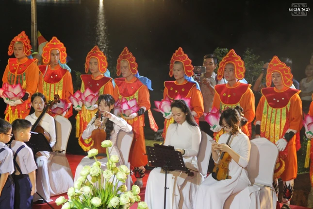 Chư Tăng mang áo Mã tiên
