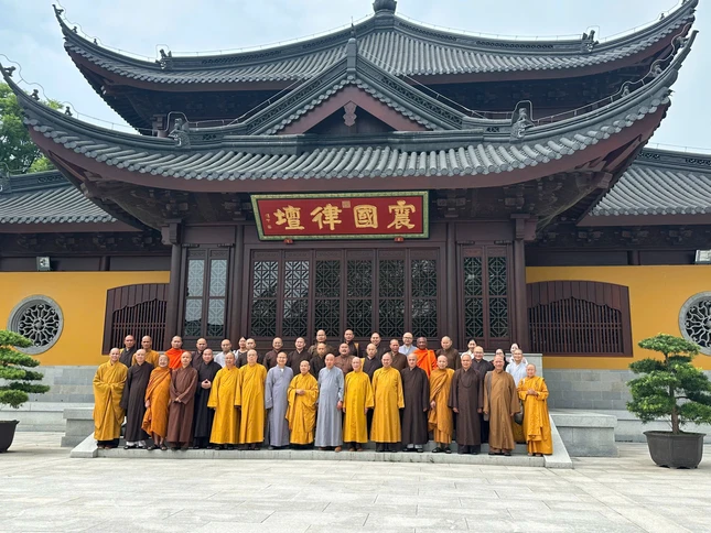 Lưu niệm tại chùa Tây Viên Giới Tràng Luật Lưu niệm tại chùa Tây Viên Giới Tràng Luật