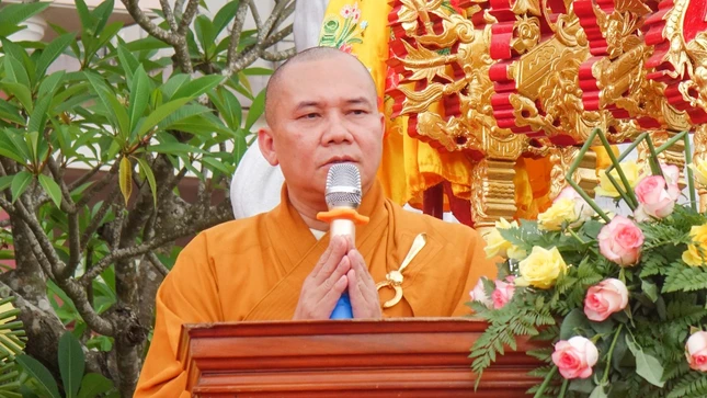 Thượng tọa Thích Vạn Nhơn tuyên đọc Diễn văn Đại lễ Phật đản Phật lịch 2570 Thượng tọa Thích Vạn Nhơn tuyên đọc Diễn văn Đại lễ Phật đản Phật lịch 2570