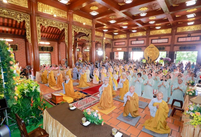 Trang nghiêm khóa lễ Trang nghiêm khóa lễ