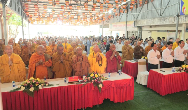 Niệm Phật cầu gia hộ