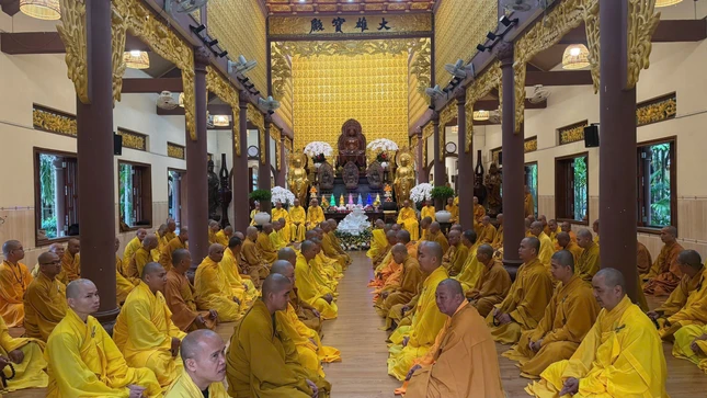 Quang cảnh buổi lễ Quang cảnh buổi lễ