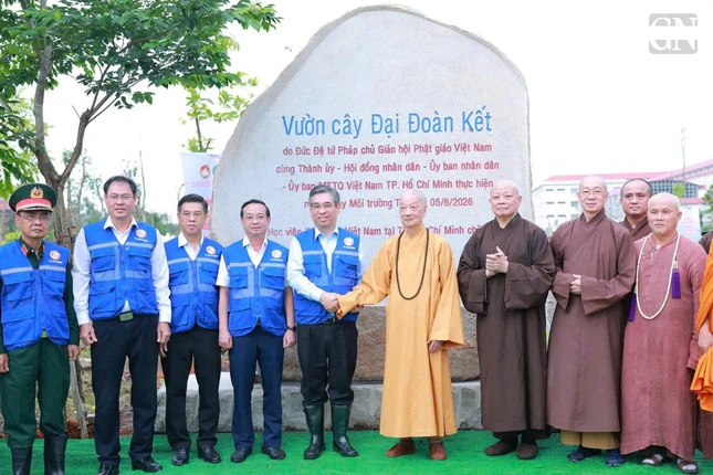Vườn cây Đại đoàn kết là mô hình mới trong chủ trương tăng mảng xanh cho Thành phố
