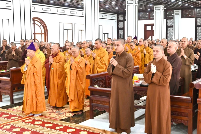 Nhất tâm nhất nguyện cầu Giác linh Hòa thượng Thích Viên Thành cao đăng Phật quốc