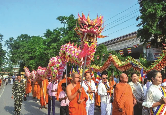 Lễ diễu hành ở Bồ Đề Đạo Tràng