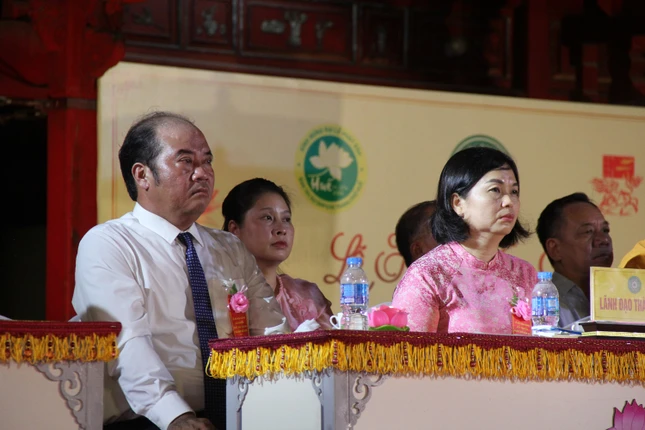 Lãnh đạo TP.Huế tham dự