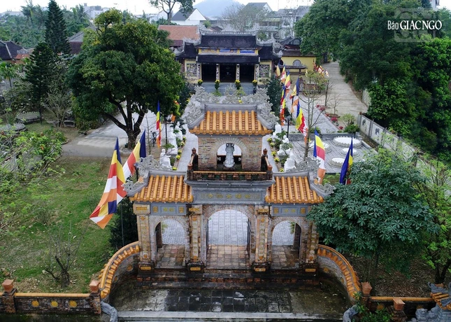 Toàn cảnh chùa Kim Tiên Toàn cảnh chùa Kim Tiên