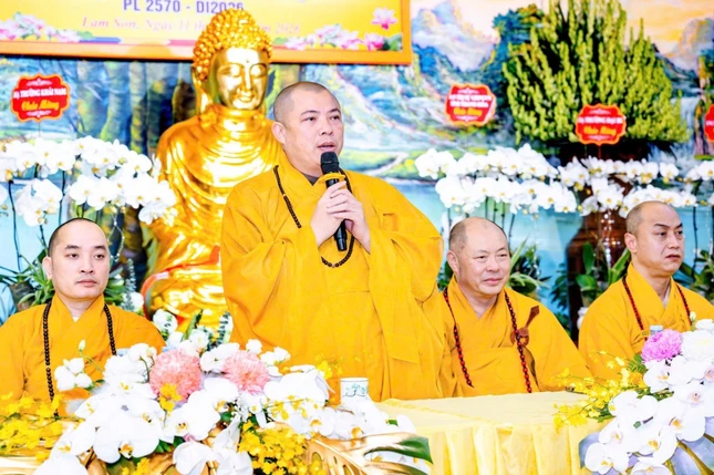 Thượng tọa Thích Tâm Chính sách tấn hành giả an cư