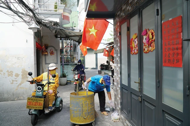 Giữa nhịp sống hiện đại, câu chuyện của CLB Hành Trình Xanh nhắc nhở rằng: xây dựng một thành phố đáng sống không chỉ là trách nhiệm của chính quyền, mà còn là sự chung tay của mỗi người dân Giữa nhịp sống hiện đại, câu chuyện của CLB Hành Trình Xanh nhắc nhở rằng: xây dựng một thành phố đáng sống không chỉ là trách nhiệm của chính quyền, mà còn là sự chung tay của mỗi người dân