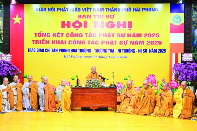 Trao giáo chỉ tấn phong giáo phẩm năm 2025 Trao giáo chỉ tấn phong giáo phẩm năm 2025