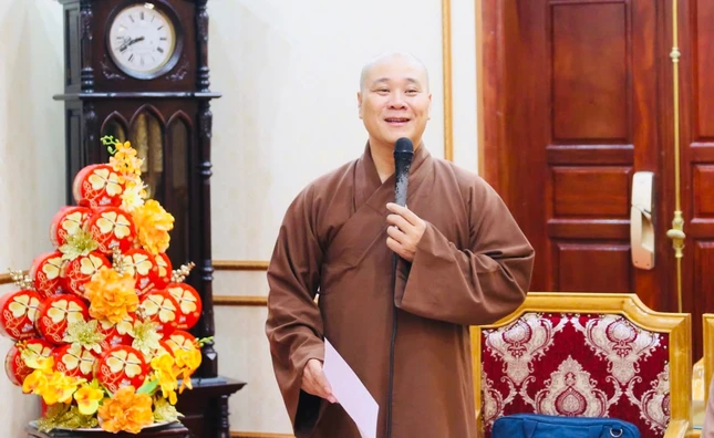 Đại đức Thích Thanh Quang báo cáo tổng kết Đại đức Thích Thanh Quang báo cáo tổng kết