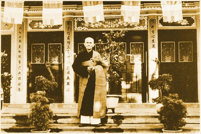 Đại lão Hòa thượng Thích Giác Nhiên (1878-1979) - Ảnh tư liệu tại tổ đình Tây Thiên Đại lão Hòa thượng Thích Giác Nhiên (1878-1979) - Ảnh tư liệu tại tổ đình Tây Thiên