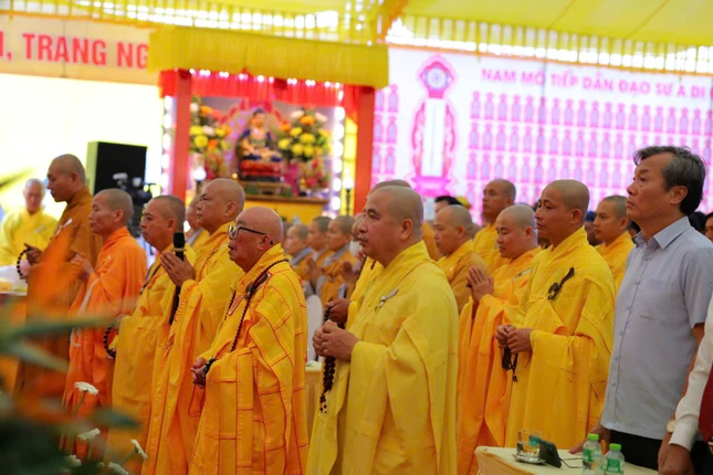 Chư tôn đức, đại biểu tham dự Chư tôn đức, đại biểu tham dự