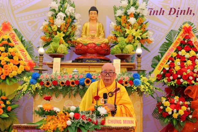 Hòa thượng Thích Thiện Tấn ban đạo từ Hòa thượng Thích Thiện Tấn ban đạo từ