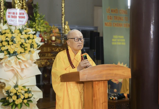 Hòa thượng Thích Tánh Nhiếp ban đạo từ