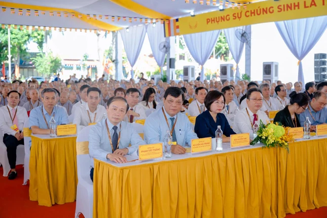 Đại biểu tham dự