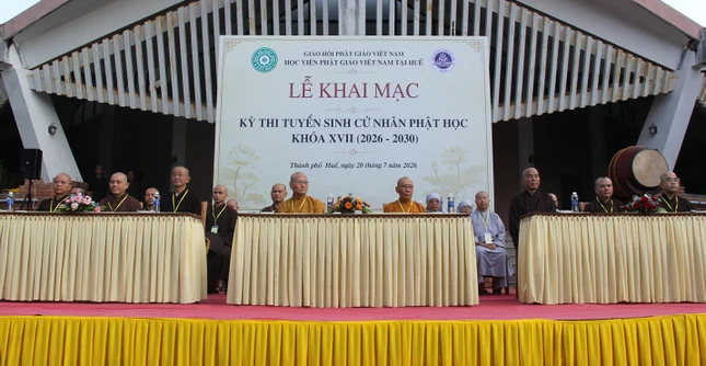 Chư tôn đức chứng minh, tham dự lễ khai mạc