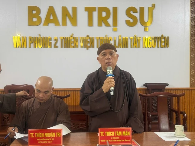 Thượng tọa Trưởng ban Trị sự phát biểu khai mạc