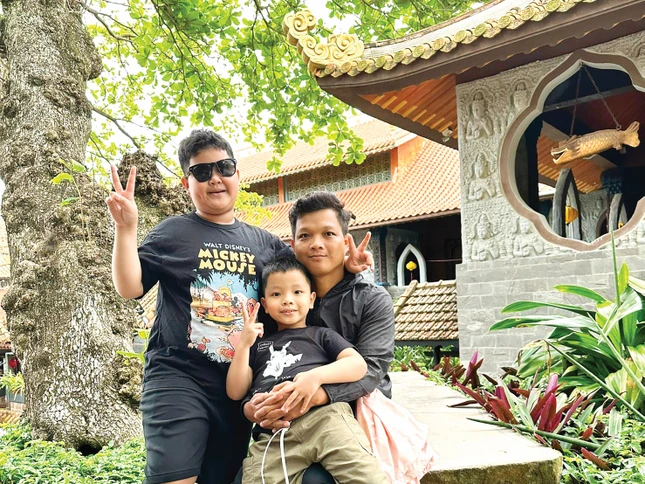 Anh Đức Trí và hai con trai - Ảnh: NVCC Anh Đức Trí và hai con trai - Ảnh: NVCC