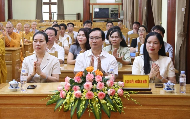 Đại biểu khách mời tham dự