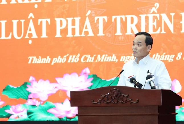 Bí thư Thành ủy TP.HCM Trần Lưu Quang phát biểu