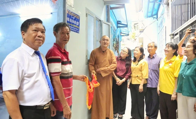 Khánh thành nhà Đại đoàn kết Khánh thành nhà Đại đoàn kết