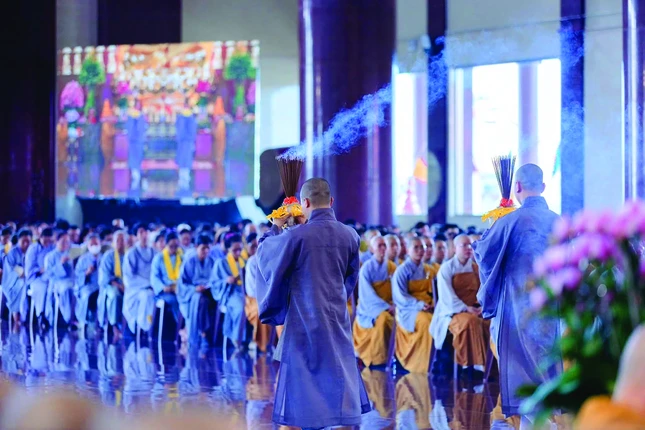Lễ tưởng niệm, kỳ siêu các Anh hùng liệt sĩ, chiến sĩ, đồng bào ở Học viện Phật giáo VN tại TP.HCM