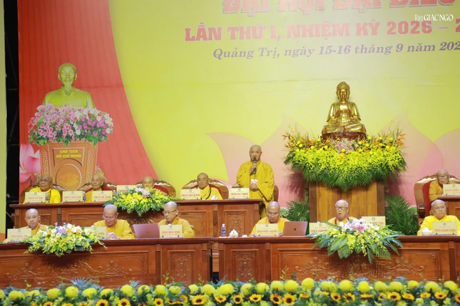 Hòa thượng Thích Huệ Thông phát biểu chỉ đạo