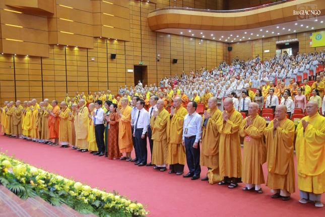 Niệm Phật cầu gia hộ
