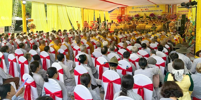 Quang cảnh buôi lễ