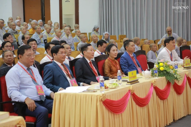 Lãnh đạo tham dự