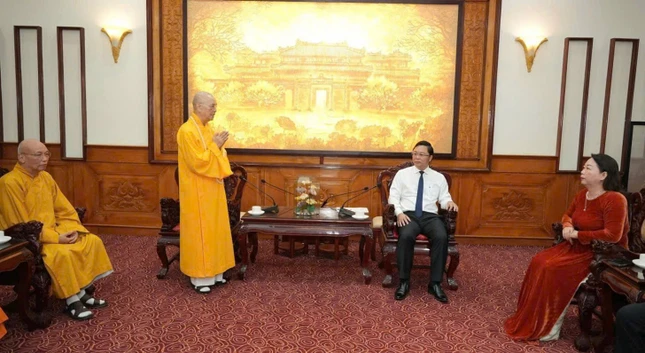 Hòa thượng Thích Huệ Phước phát biểu Hòa thượng Thích Huệ Phước phát biểu
