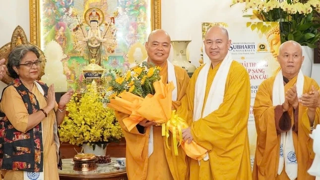Quang cảnh buổi lễ
