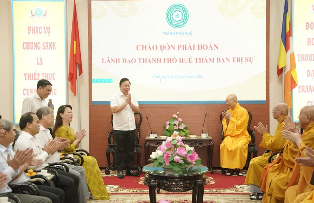 Chủ tịch UBND TP.Huế Lê Trí Thanh chúc mừng thành công Đại hội đại biểu Phật giáo thành phố lần thứ IX, nhiệm kỳ 2026-2031 Chủ tịch UBND TP.Huế Lê Trí Thanh chúc mừng thành công Đại hội đại biểu Phật giáo thành phố lần thứ IX, nhiệm kỳ 2026-2031